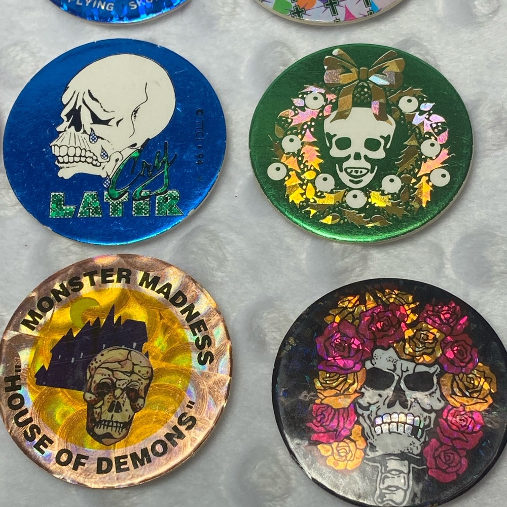 POGs Lot of 42 Skulls with Foil 1990’s - Picture 13 of 14